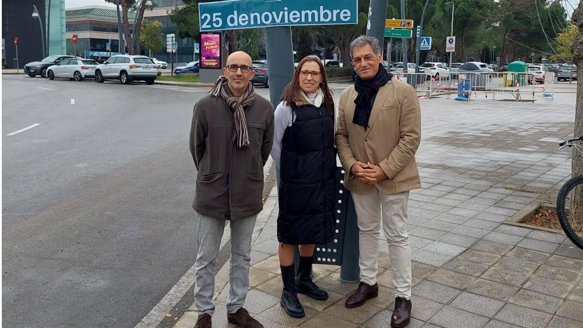 El PP, Ciudadanos y Vox votan en contra de una propuesta para aumentar la dotación presupuestaria, actividades de concienciación y dar a una plaza el nombre de 25 de noviembre