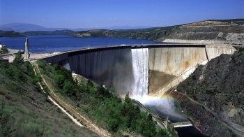 El Canal de Isabel II mantiene una situación hidrológica de normalidad, aunque alerta del aumento de consumo de agua las próximas semanas por las altas temperaturas