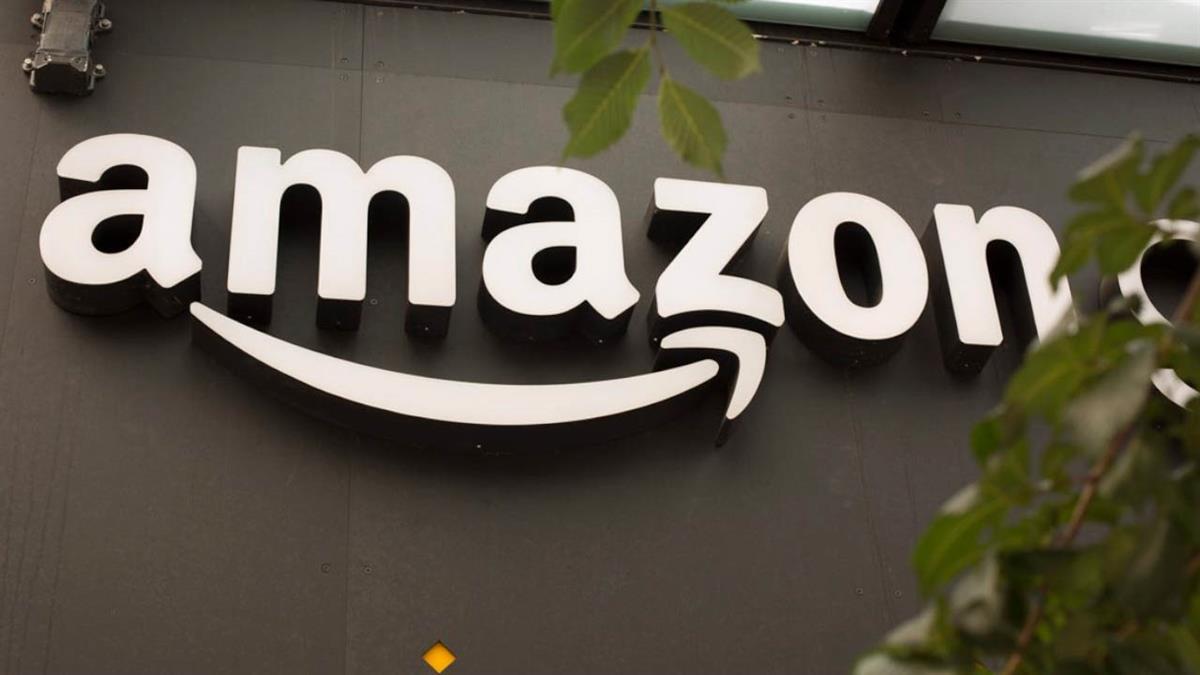 Algunos trabajadores también accedieron a información personal de famosos