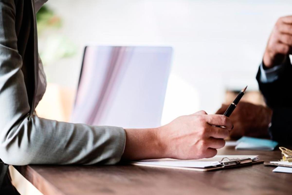 Se trata de un empleo a jornada completa con una duración de 8 meses