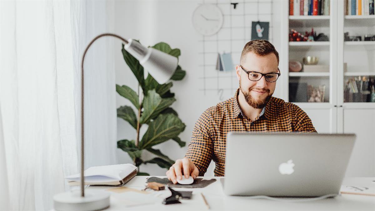 El programa tiene como objetivo principal impulsar el emprendimiento y el empleo en la ciudad 