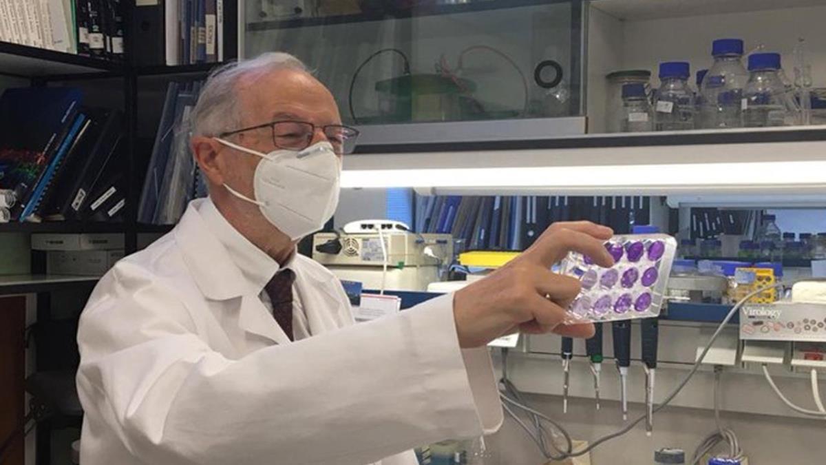 Luis Enjuanes, virólogo del CSIC, dirige el desarrollo de este prototipo, pionero en el mundo de la sanidad