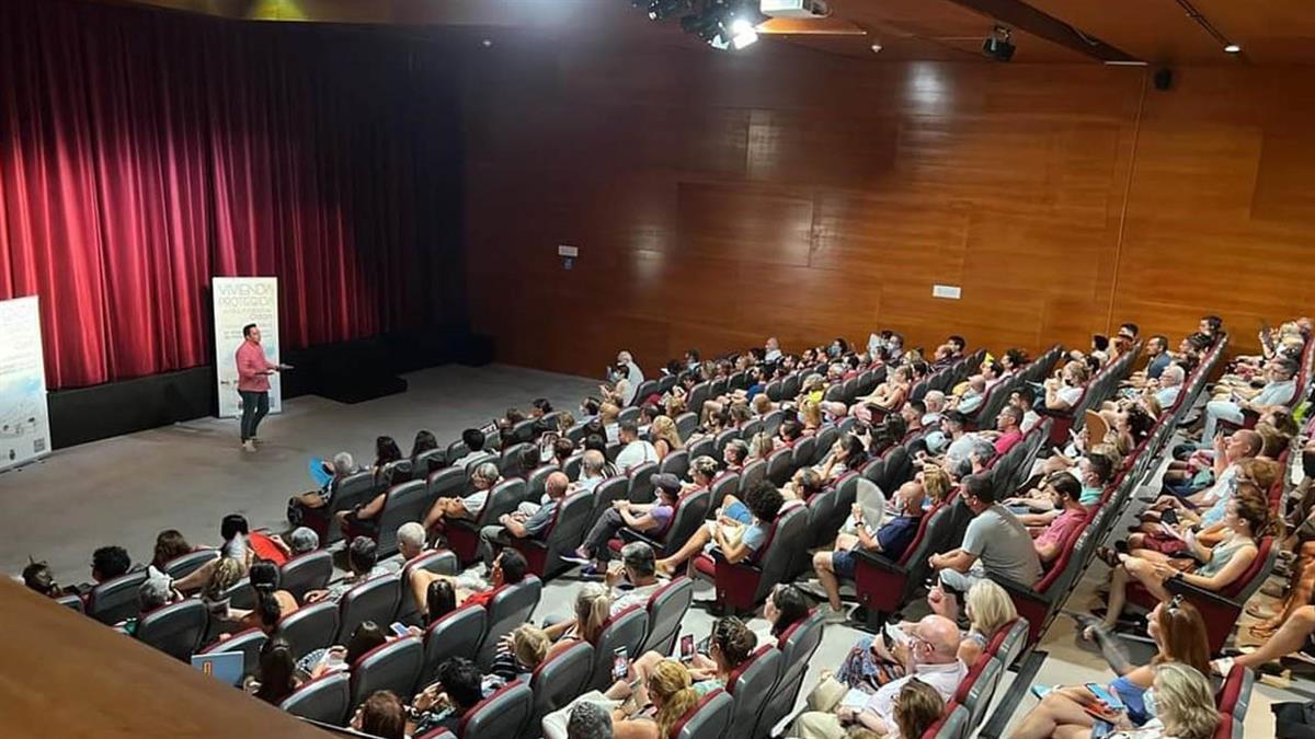 El Centro Miguel Delibes será la sede de la Oficina de la Vivienda, creada especialmente para este proceso