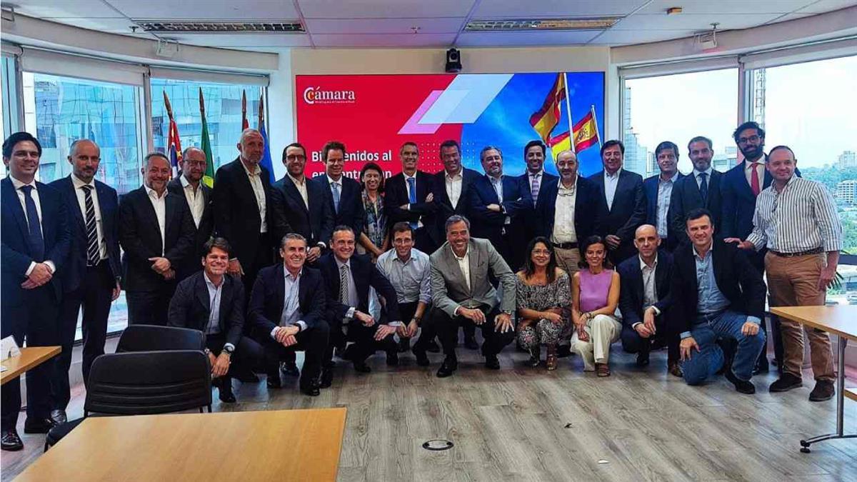 Almeida asegura ante los empresarios brasileños lo acogedor que es Madrid durante un encuentro con empresarios organizada por la Cámara Española en São Paulo
