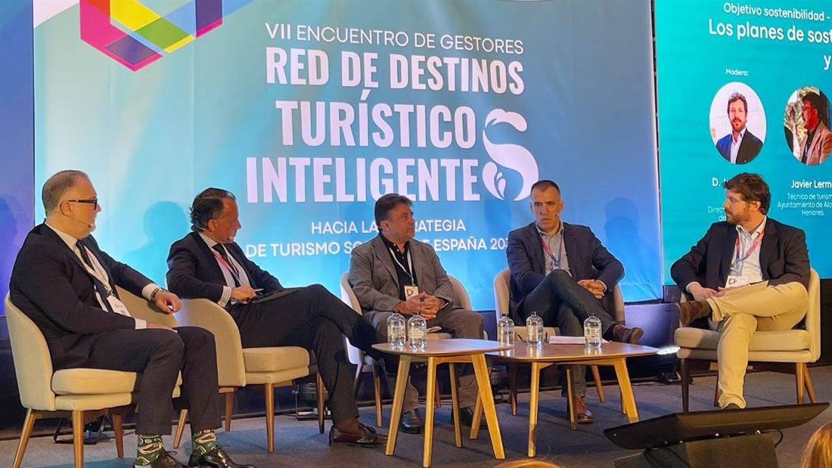 Se explicó que el gobierno trabaja en estos momentos en los últimos proyectos europeos de la ciudad 