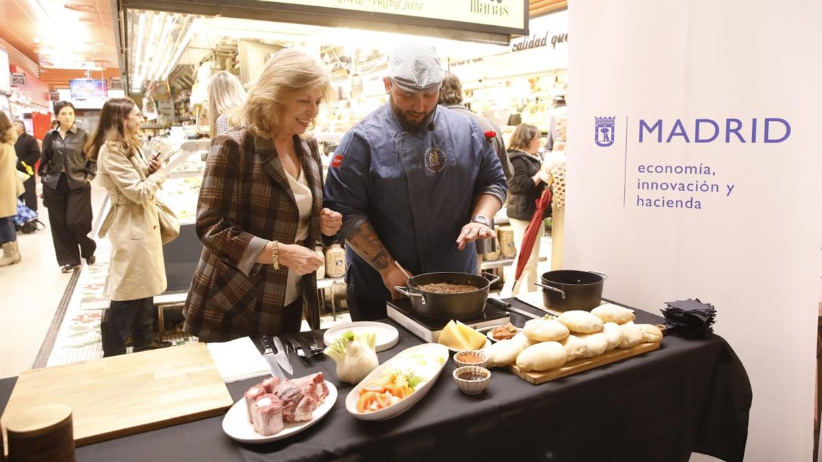 La delegada de Economía, Innovación y Hacienda ha presentado la programación culinaria de la festividad del 15 de mayo