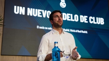 El candidato a la presidencia Del Real Madrid presentó ayer su proyecto en un acto donde hubo promesas muy relevantes