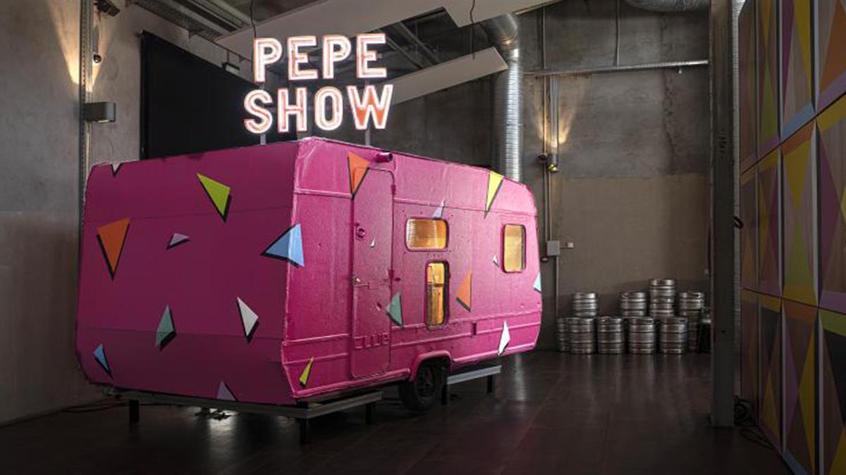 Llega a Madrid un evento que logra transformar una furgoneta en puro arte