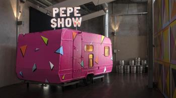 Llega a Madrid un evento que logra transformar una furgoneta en puro arte