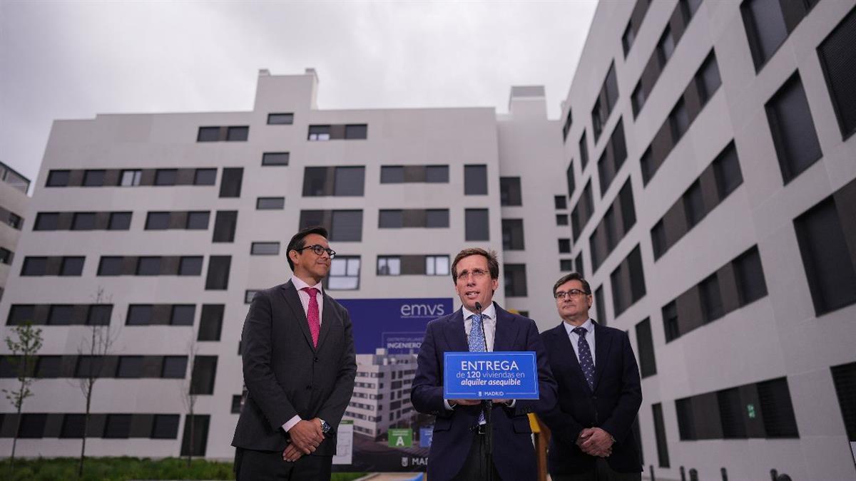 Esta promoción ha contado con una inversión municipal cercana a los 24 millones de euros y está destinada a jóvenes y familias con hijos menores