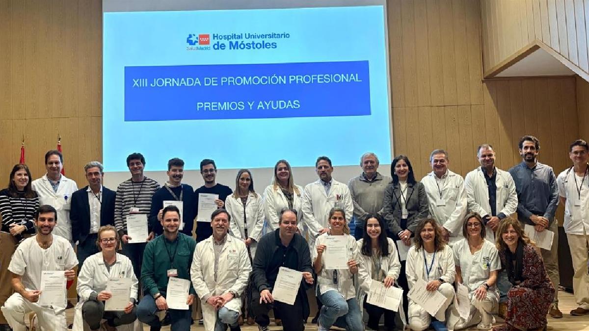 El Hospital público de Móstoles premia a 20 profesionales por innovar en gestión, investigación y formación
