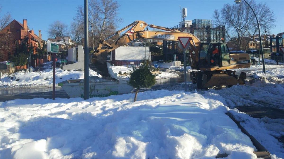 Nueva campaña de entrega gratuita de sal a los vecinos de cara a las posibles heladas