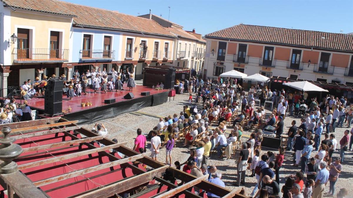 EntreVinos 2025 nos propone una nueva cita con la enología y la tradición local