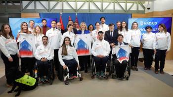 La vicealcaldesa, Inma Sanz, ha recibido al equipo paralímpico de invierno 