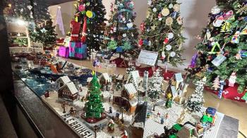 Además, 13 árboles de Navidad temáticos decorados por las asociaciones del distrito