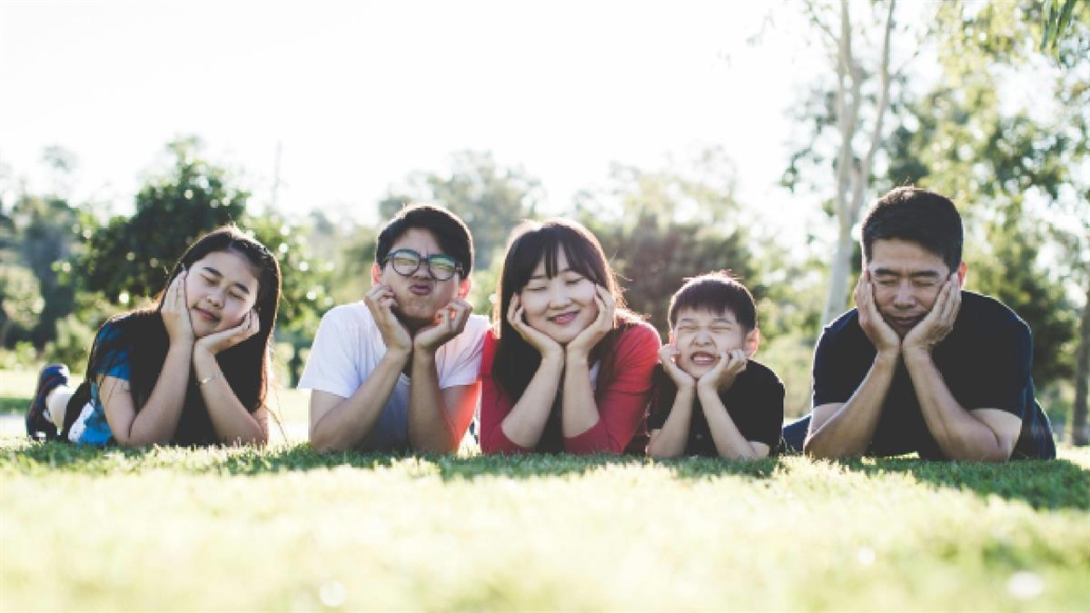 El objetivo es crear un espacio donde se fomente la crianza positiva y el bienestar familiar 