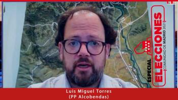 El presidente del PP de Alcobendas, Luis Miguel Torres, pide el voto para Isabel Díaz Ayuso
