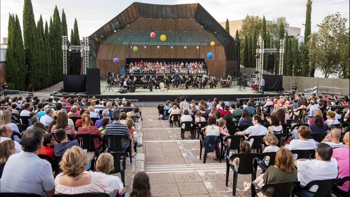 Habrá bandas sonoras de películas, zarzuela y cine al aire libre durante el fin de semana 