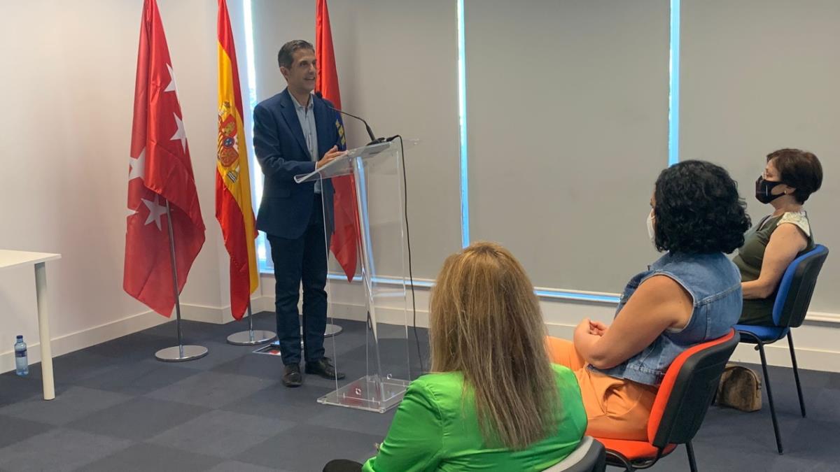 Este concurso persigue la finalidad de fomentar el emprendimiento, favorecer el reconocimiento social de los emprendedores