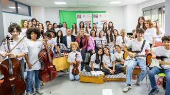 La alcaldesa y la consejera de Educación visitan el instituto Gerardo Diego para conocer sus proyectos europeos
