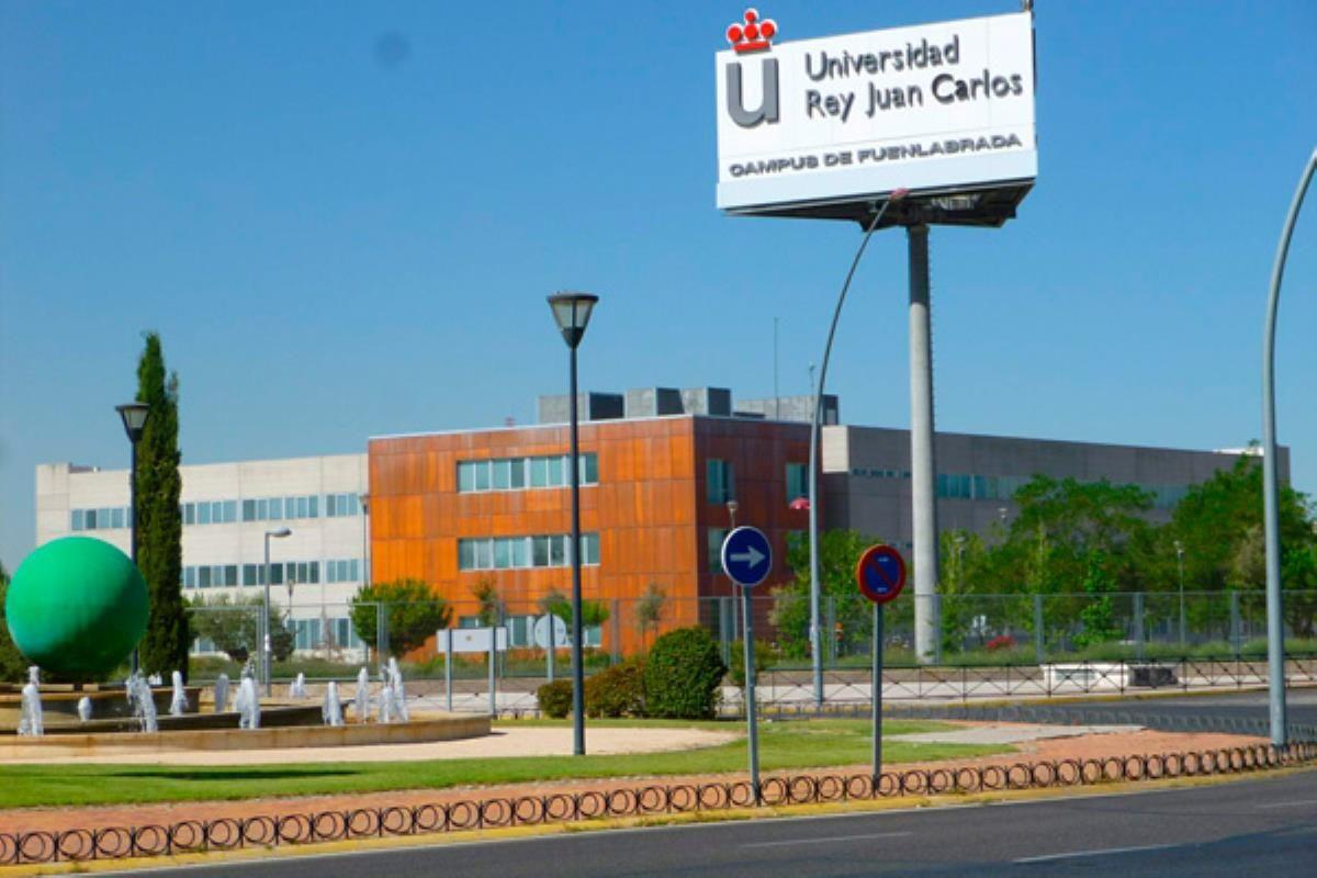 Los campus de Fuenlabrada y Móstoles reciben estos días a los miles de estudiantes de bachillerato que optan a los estudios universitarios