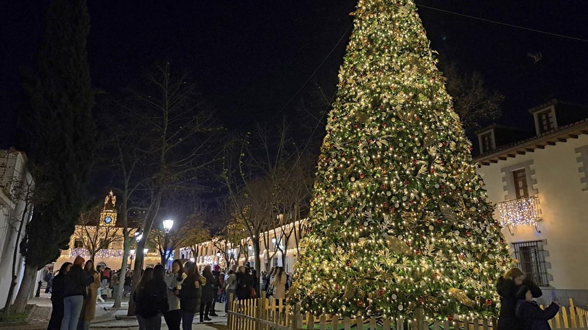 Un espectáculo audiovisual, un recorrido iluminado y el poblado infantil son algunas de las propuestas