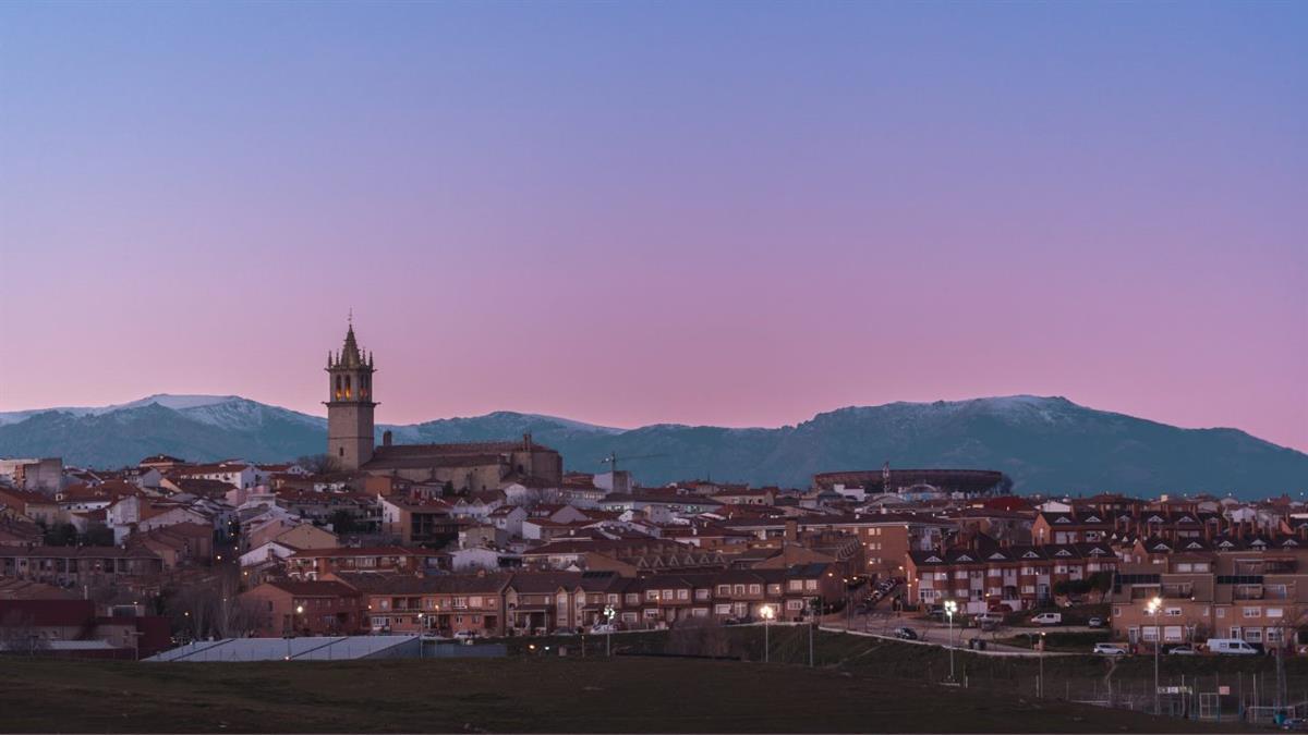 El municipio mantiene el empleo en comercios, empresas y actividades profesionales