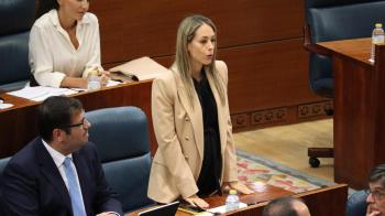 Ainhoa García deja el Ayuntamiento de Torrejón y toma acta como diputada