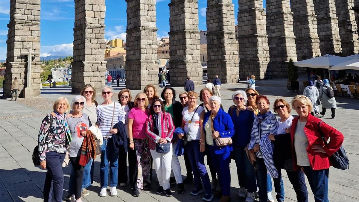La Concejalía de Cultura organizó una excursión a la ciudad para los integrantes del club de lectura