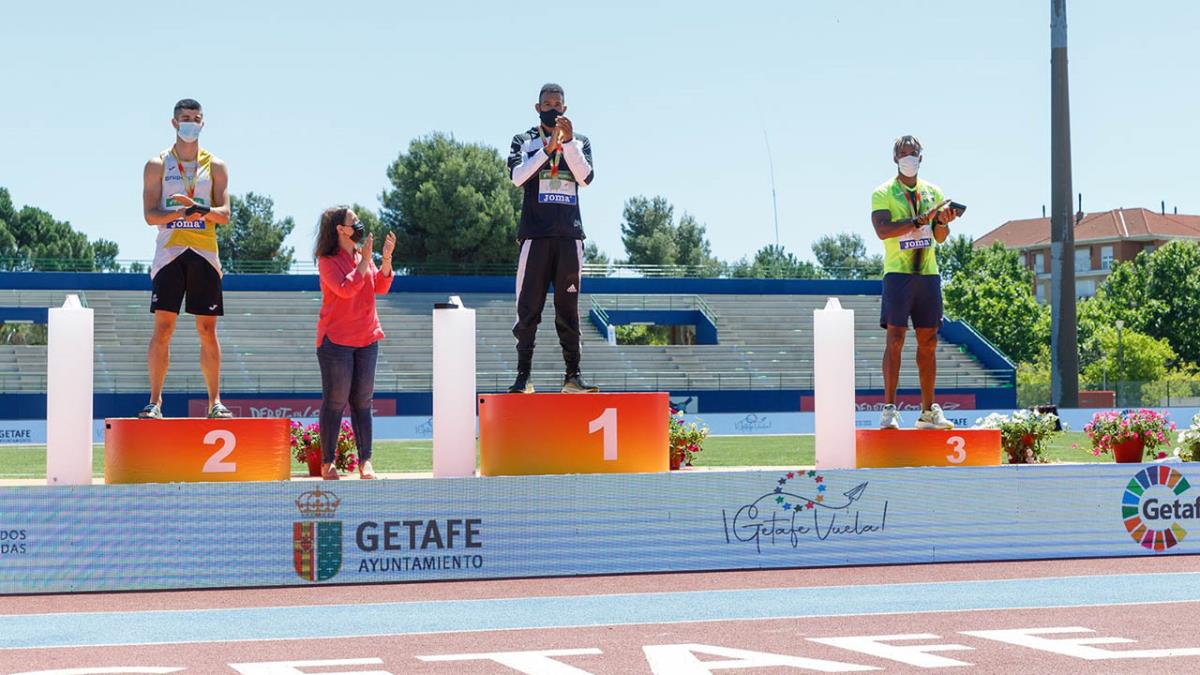 El presidente de la Real Federación Española de Atletismo remite una carta a la alcaldesa para agradecer su "compromiso, dedicación y apoyo permanente" al atletismo
