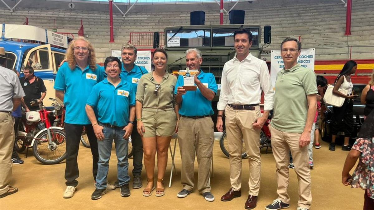 Más de 200 vehículos se dieron cita en esta Fiesta del Motor de Valdemorillo