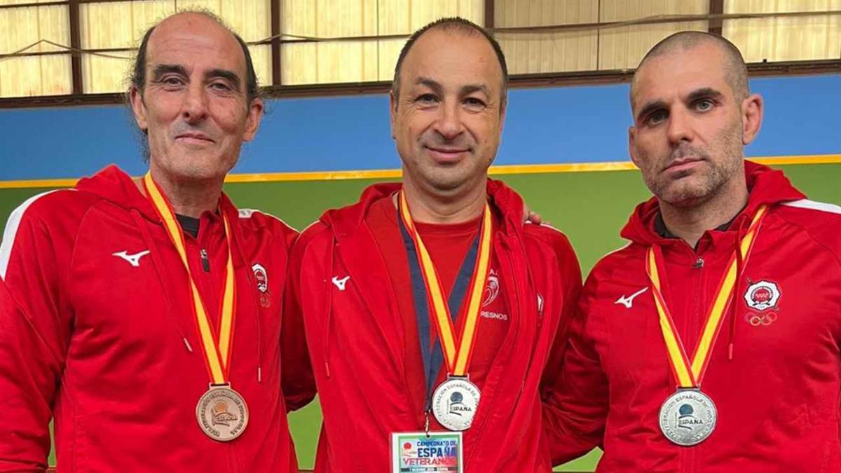 Jesús Martín, Sebastián Gabriel y José Manuel Brotons se subieron al podio en el torneo disputado en Segovia 