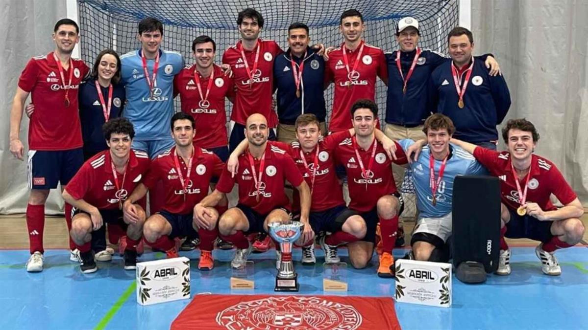 El jugador del Club Sanse Complutense Hockey, Juan Muñoz, fue el máximo goleador