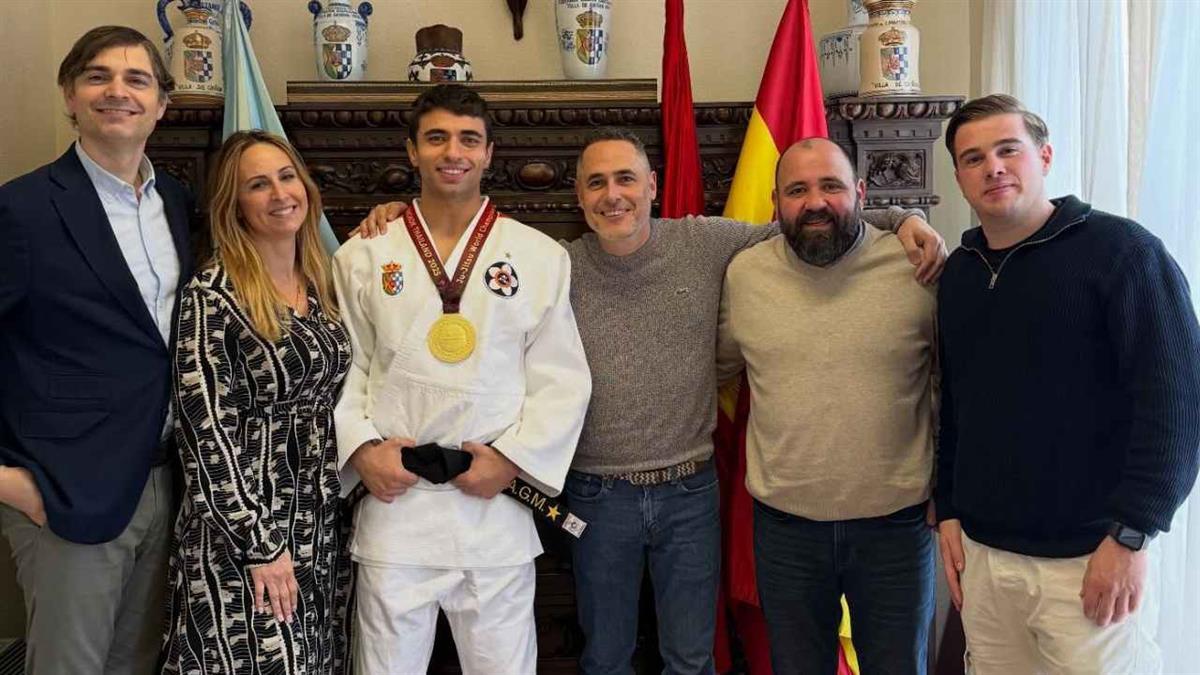 El deportista se proclamó campeón del mundo en el campeonato de jiu jitsu lucha -77 kg