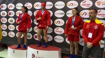 Se colgó la medalla de oro en categoría cadete -50 kilos