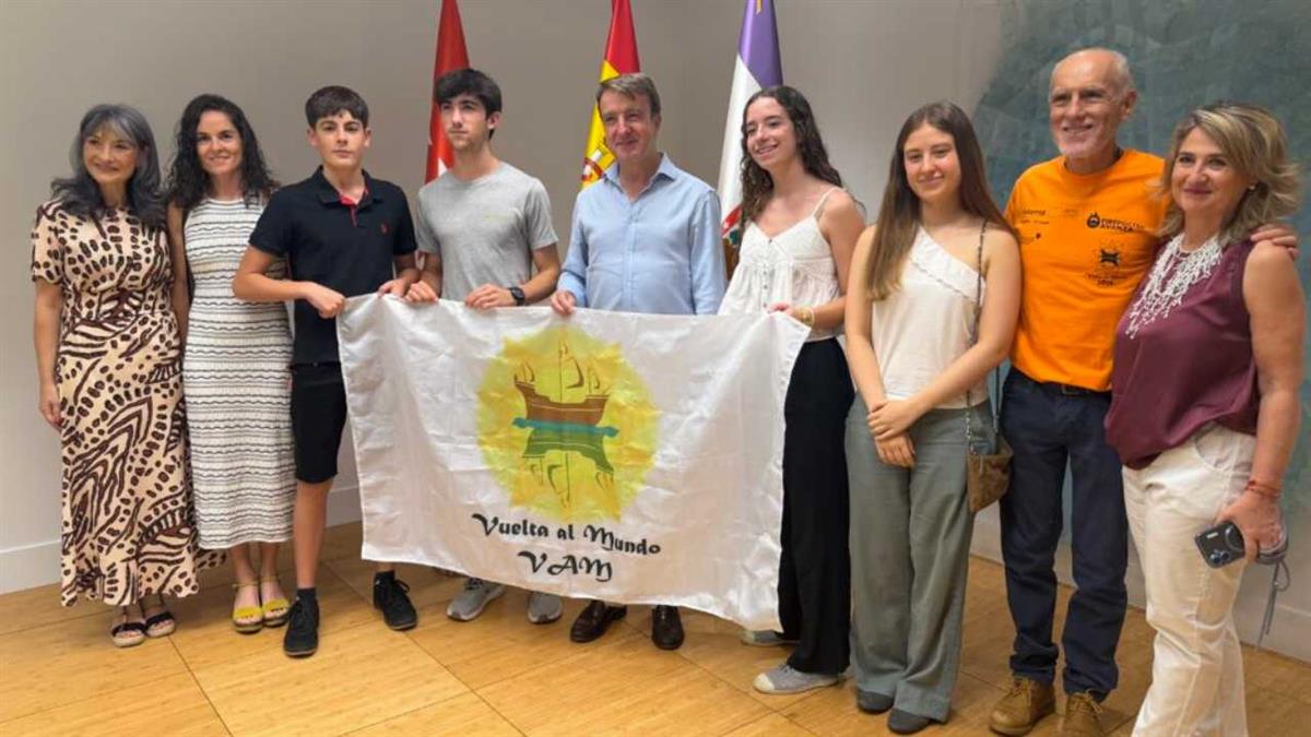 Los jóvenes participarán en el programa ‘Expedición Vuelta al Mundo 2026’