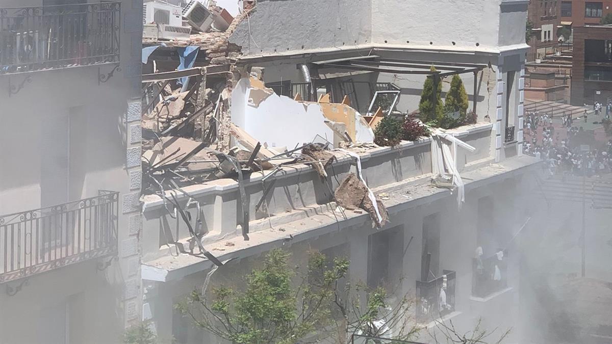 Cuatro de ellos están hospitalizados y uno de ellos en estado grave, en este suceso acaecido en la C/General Pardiñas esquina con Ayala