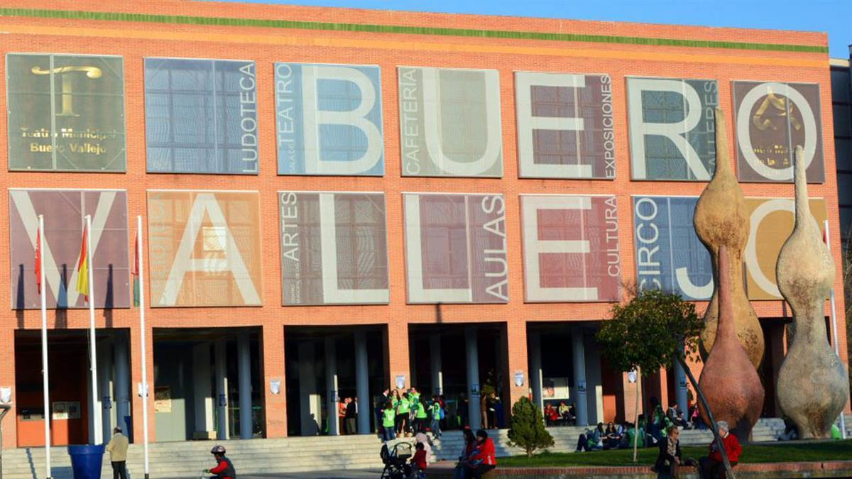 La exposición colectiva y altruista “Más Aplausos” se ubicará en la Sala Altamira del Buero Vallejo 

