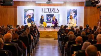 Reúne veinticinco imágenes captadas por la agencia Gtres en los últimos veinte años