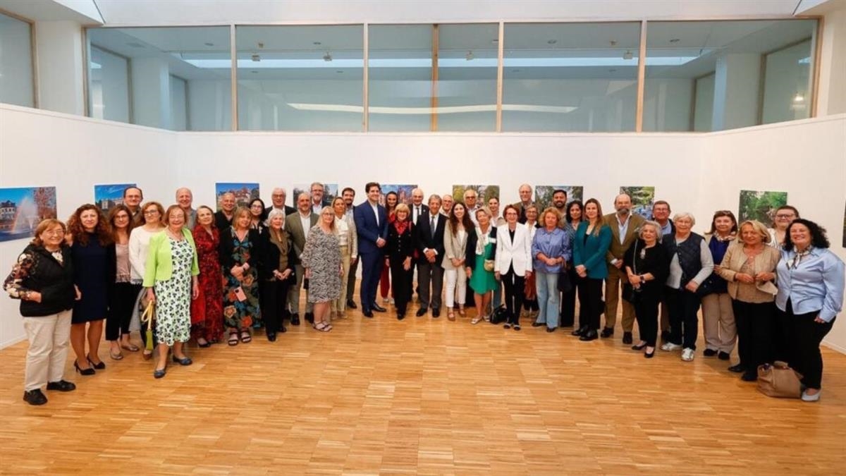 Una exposición fotográfica recoge el vínculo entre ambos municipios