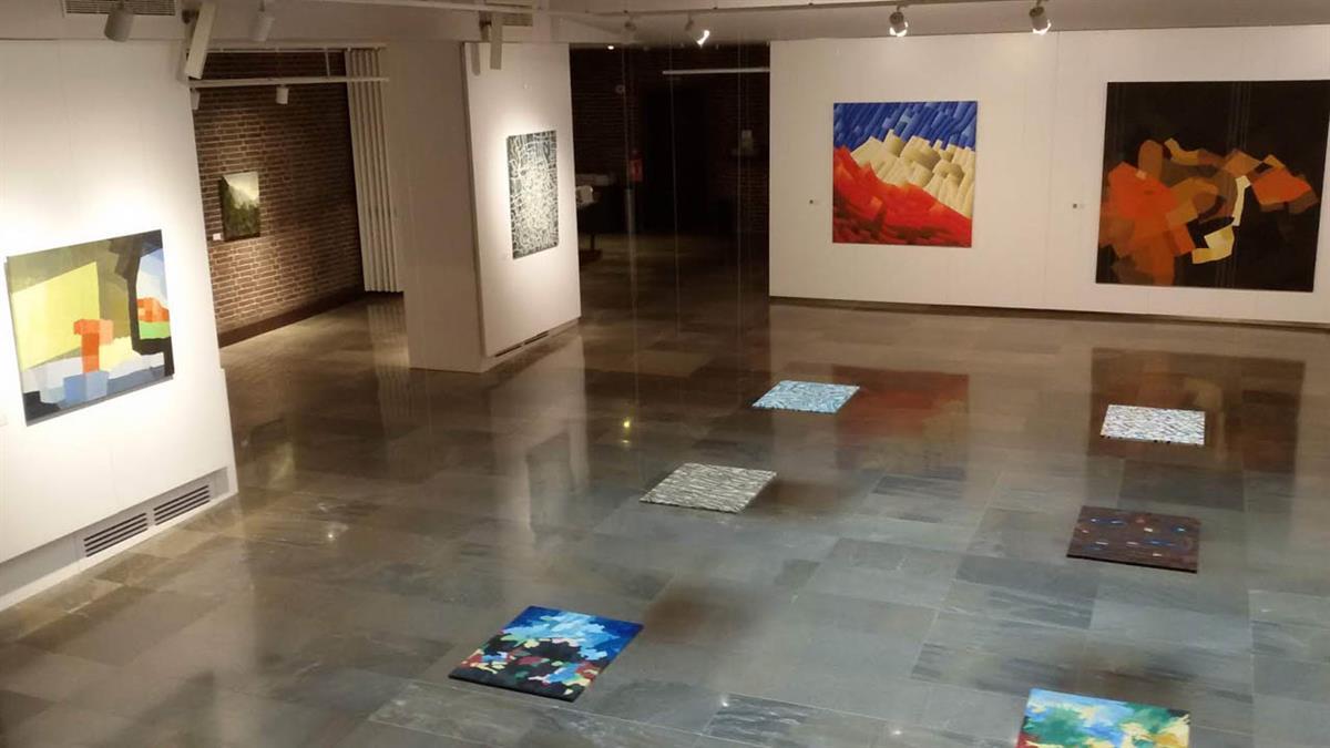 Una muestra de pintura entra en una cárcel en activo de forma pionera