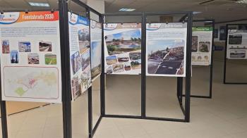 El Ayuntamiento presenta una exposición itinerante que recoge las principales actuaciones urbanísticas, sociales y culturales que marcarán el desarrollo de la ciudad