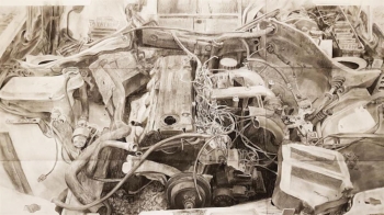 Una original exposición reúne obras a partir de restos de automóviles