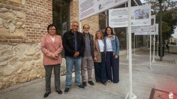 La muestra plasma el compromiso del municipio con la cooperación internacional