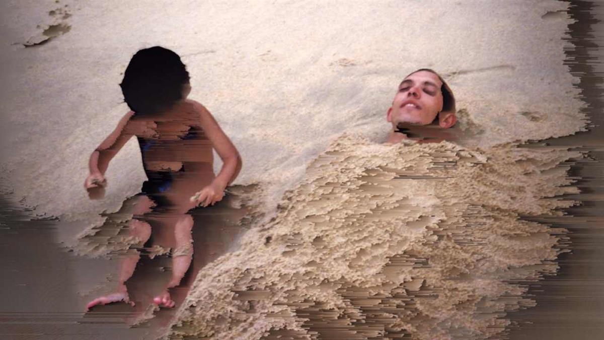 Exhibe los trabajos de Wong o Génesis Valenzuela, que reflexionan sobre la migración y la búsqueda de identidad