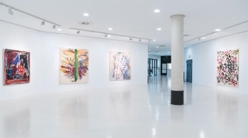 El Auditorio Joaquín Rodrigo alberga una serie de obras de gran formato