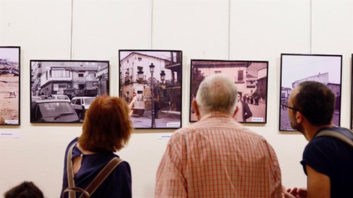 Este espacio alberga también la exposición 'Entornos'