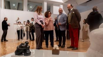La mujer protagoniza tres muestras de pintura y escultura