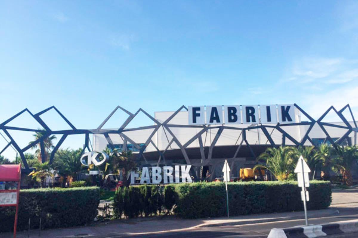 La macrodiscoteca mantenía abierta su terraza con limitación de aforo
