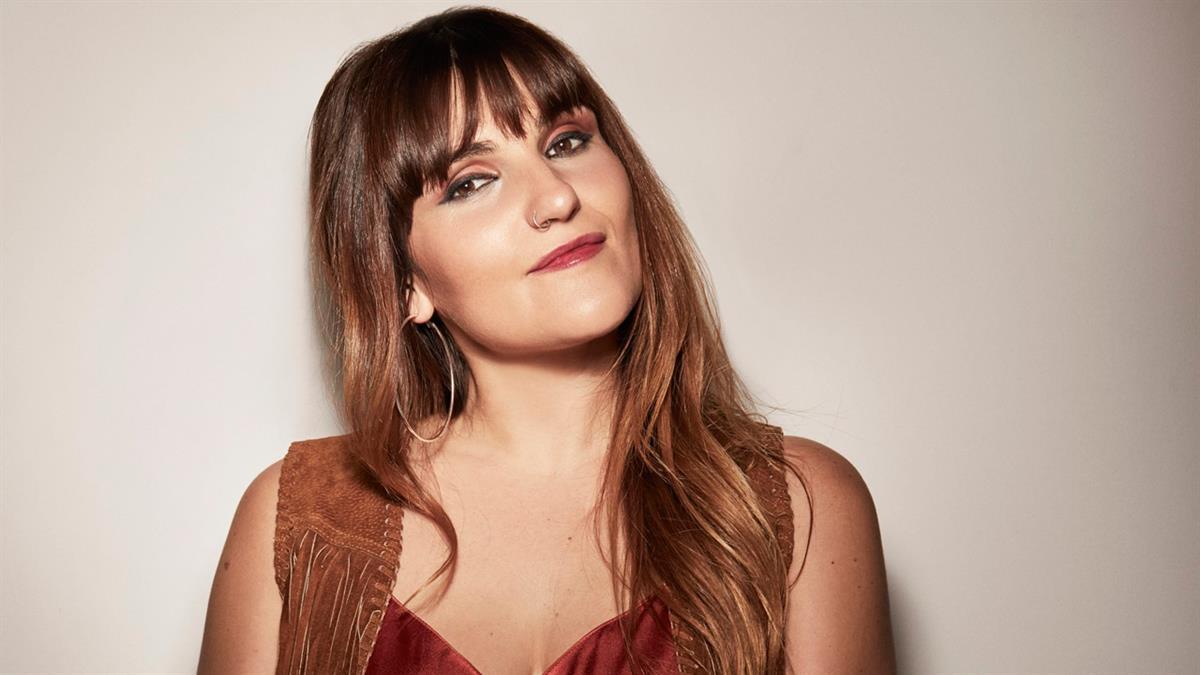 Así lo ha comunicado su hija a través de redes sociales, junto a una fotografía sosteniéndola en brazos